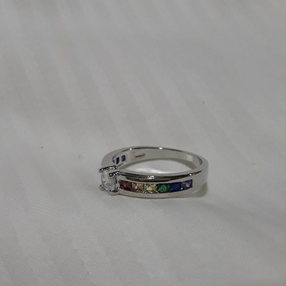 Love wins ring - Picture 8 of 9